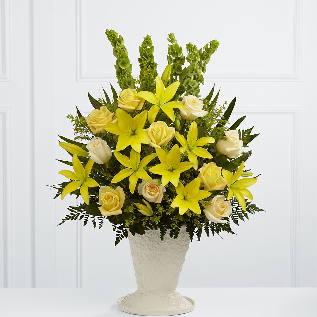 Golden Memories Arrangement – Daily Bloom, San Antonio TX