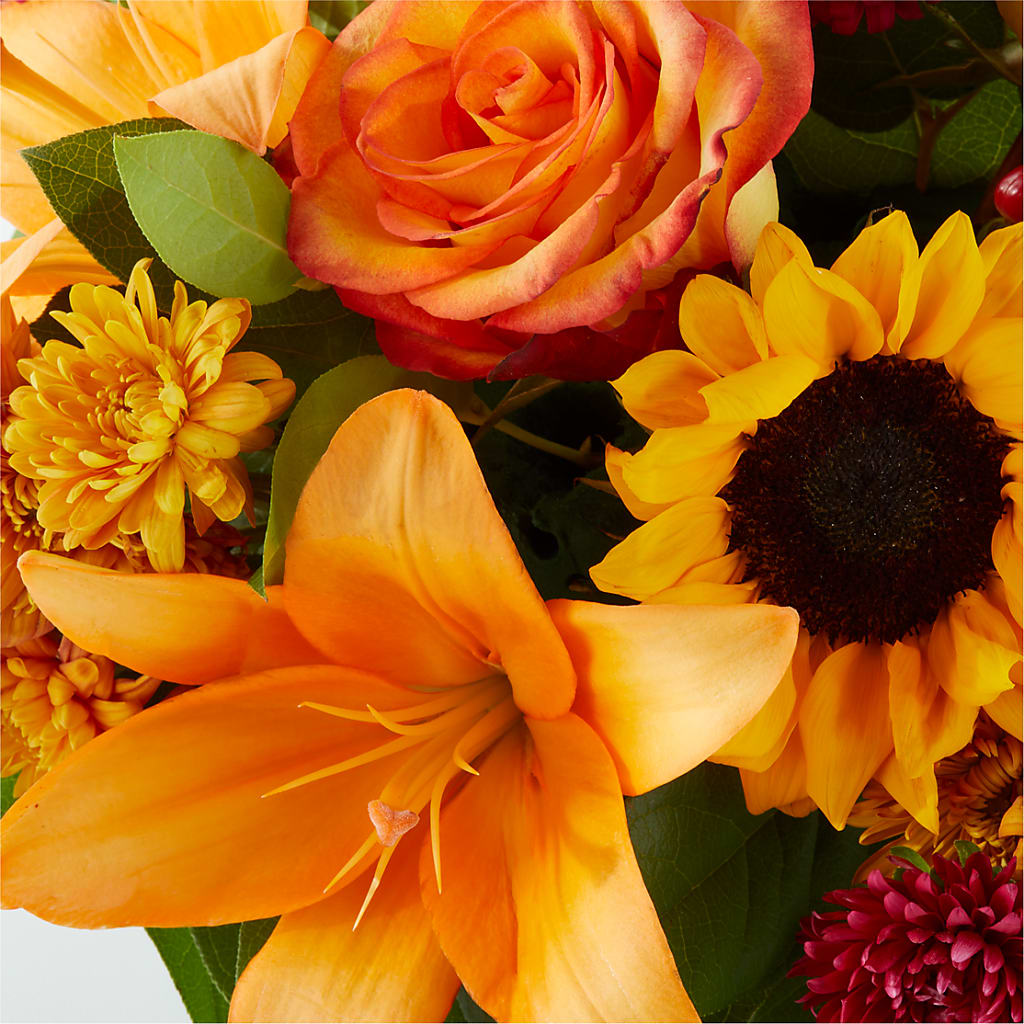 Grateful Centerpiece –  Daily Bloom, San Antonio TX