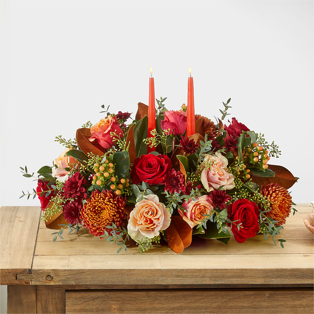 Gather Near Centerpiece –  Daily Bloom, San Antonio TX